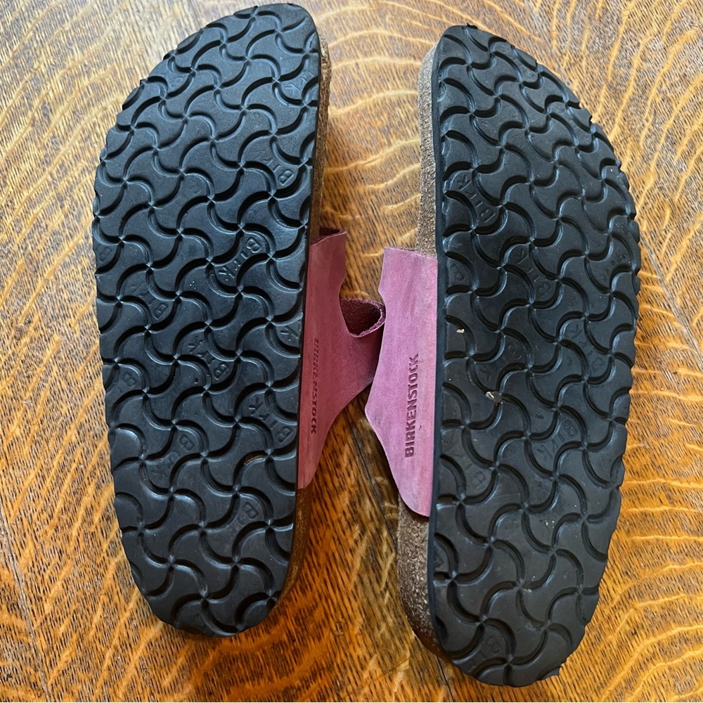 Birkenstock Mauve Sandals with Adjustable Straps - Picture 4 of 8